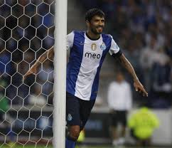 Marques 8 aralık'ta yaşanan olayı beni boğmaya ve bileklerimi kesmeye çalıştı. Mentiras Agressoes E Tentativa De Assassinato Ex De Craque Do Fc Porto Obrigada A Pagar Indemnizacao Milionaria Mundo Flash