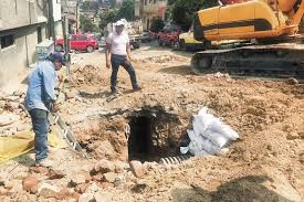 Como parte del sostenimiento necesario para evitar su colapsamiento. Aparece Socavon En Naucalpan Y Hallan Mina