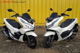 Praise him for his surpassing greatness. Honda Pcx 160 Compared With Pcx 150 Will The New Automatically Win Netral News