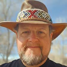 What does it mean to see leopard eyes when closing eyes?