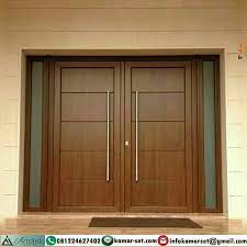 Rumah modern minimalis pada zaman seperti sekarang banyak yang memilih memasang pagar minimalis dan pintu besi dengan tujuan memberikan rasa aman bagi si pemilik rumah dan selain itu juga menambah kesan lebih mewah. Model Pintu Kamar Minimalis Cantik Terkini Untuk Perempuan Desainer Interior Indonesia
