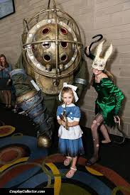 Bioshock Big Daddy Costume Diy Big Daddy Little Sister And Splicer Salt Lake Comic Con Family Cosplay Rapture Gaming Geek Family Cosplay Bioshock Cosplay Comic Con Costumes