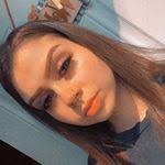 Ella Merlino's Instagram, Twitter & Facebook