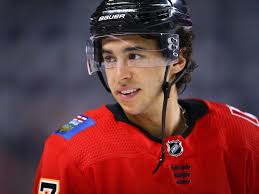 Flames players, hockey executives mourn Gaudreau brothers
