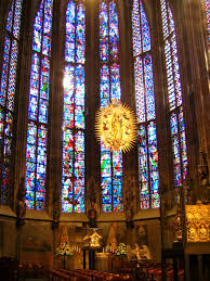 File Aachenerdomapsis Jpg Stained Glass Angel Stained Glass Stained Glass Windows