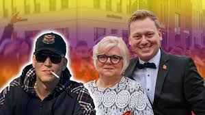 Knossi wurde geswattet, eine zwei jährige hat nacktbilder ihrer mutter verschickt und: Montanablack Bestes Stuck Vom Streamer Unter Der Lupe Von Knossis Mutter Streaming
