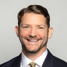 Dan Weir's Instagram, Twitter & Facebook