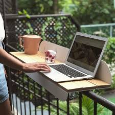 Notre assortiment de meubles de bureau comprend tous les articles pratiques qui permettent à. 5 Tables Ideales Pour Les Petits Balcons Deconome