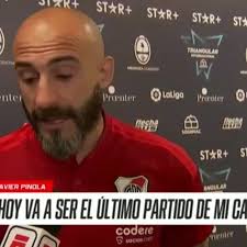 Javier Pinola anunció su retiro entre lágrimas: