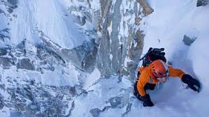 He was the first to climb annapurna solo via its south face, and set speed records on the north face trilogy in the alps. Bergsteiger Legende Ueli Steck 40 Nahe Mount Everest Verungluckt 1000 Meter Todessturz News Ausland Bild De