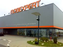 Camelia sucu, una dintre cele mai bogate romance, proprietara retailerului de mobila class living, are o locuinta pe masura renumelui sau in industria mobilei si designului interior. Mobexpert Wikipedia