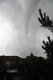 Tornádo napáchalo škody také v mikulčicích. Zemedelci Muzou Zacit Posilat Zadosti O Kompenzace Za Tornado Ekolist Cz