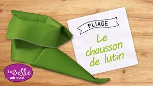 Vaissellejetable.fr vous présente plusieurs pliages de serviette en papier. Pliage De Serviettes Pour Fetes Thematiques Myplanner Le Blog