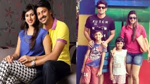 Actor Srikanth Family Photos With Wife Parents And Kids Srikanth Uns Celebrities Youtube Family Photos