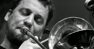 Intersticio: MÚSICA DE CALIDAD ASOCIADA, entrevista a Francisco Salgado