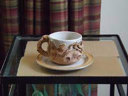 2 Lesly Charles Clay Ceramic Cup & Saucers Signed