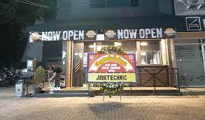 He then threw a class action discourse, suing the dki jakarta provincial government for the business losses suffered. Java Technic