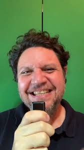 VENEZUELA . La Radio lamenta fallecimiento del locutor Carlos Charlie Ball  · deRadios.com