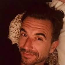 Gemeinsam machten die beiden eine verwandlung par excellence durch. Florian Silbereisen Postet Instagram Selfie Fans Irritiert Uber Sein Gesicht Du Siehst Stars