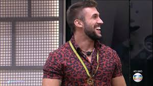 A produção do bbb 2021 (tv globo) pausou a prova do líder dessa noite por 10 minutos. Arthur E O Segundo Lider Do Bbb21 Rdnews Portal De Noticias De Mt