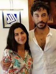 Yasak elma dizisinde rol alan gökhan alkan'ın geçtiğimiz günlerde yaptığı açıklama kafaları allak bullak etmişti; Nesrin Cavadzade Den Gokhan Alkan A Surpriz Ziyaret Ulkugundem Com