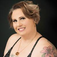 100+ perfiles de «Vowles»