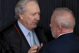 PRF que cobrou R$ 30 de propina tem perda de cargo decretada pelo MJ