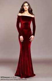 Pin By Suzan Nagy On مريم In 2020 Velvet Dress Long Burgundy Velvet Dress Maxi Dress Evening