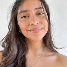 Sarah Catalan's Instagram, Twitter & Facebook