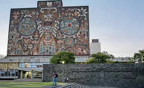 UNAM suspende inscripciones a licenciatura tras polémica; continúa revisión de exámenes de admisión