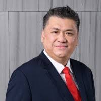 Alexander Loh's Instagram, Twitter & Facebook