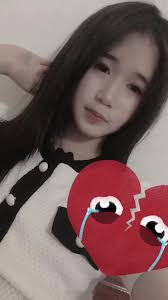 Elsa Xịt Tuyết Học Sinh