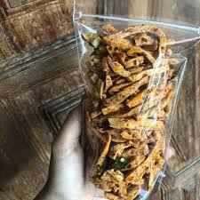 Terbuat dari bakso ikan goreng dengan cabai rawit bubuk dan gula. Basreng Stik Bumbu Basah Daun Jeruk Basreng Pedas 100 Gram Shopee Indonesia