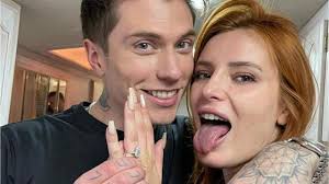 Bella Thorne Is Engaged to Benjamin Mascolo