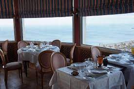 A partir de 300.00 € directoire vue mer : Le Restaurant Vue Mer Photo De Hotel Dormy House Etretat Tripadvisor
