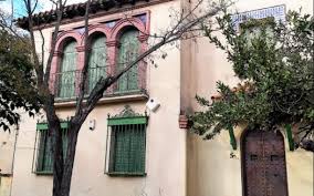 Vivienda2 ofrece esta casa situada en. Esplendido Chalet Independiente Con Magnifica Parcela En La Zona Residencial Mas Demandada De Madrid En Pio Xii PÂº Habana