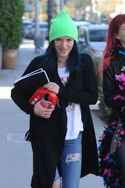 Bella blue hair salon, located in greenacres, florida, is at jog road 3975. Bella Thorne Exiting A Hair Salon Make Up Free With Sister Dani Thorne Los Angeles 1 16 2017 Celebmafia