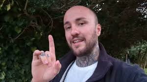 Do you feel like life is pushing you back? 🌱✨