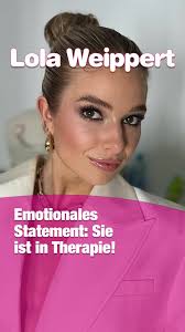 Lola geht mit ihrer Community offen um 😊 #lolaweippert #therapie #weippert  #deutschestars
