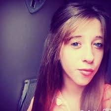 Ellie Doherty (@ellielovesutube)