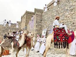 هو سوق شعبي قديم يعود عمره لأكثر من 55 عاماً متخصص بالمقتنيات القديمة والمأكولات الشراء من تلك الحراجات قديماً كان محفوفاً ببعض المخاطر أو التجارب الفاشلة؛ بحيث تكثر. ØªØ§Ø±ÙŠØ® Ø³ÙˆÙ‚ Ø¹ÙƒØ§Ø¸ ÙˆÙ„Ù…Ø§Ø°Ø§ Ø³Ù…ÙŠ Ø¨Ù‡Ø°Ø§ Ø§Ù„Ø§Ø³Ù… Ø§Ù„Ù…Ø±Ø³Ø§Ù„