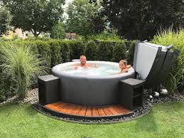 Softub Supplying You With The Latest Models Of The Luxurious Range Of High Quality Softub Wellness Spas Jacuzzi Outdoor Hot Tub Outdoor Hot Tub Garden