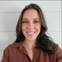 Kelli Peters's Instagram, Twitter & Facebook