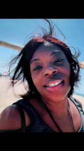 Happy Sunday 🌅💎#UnbotheredQueen #boundariesarebeautiful #lovingmyself  #balancedlife #choosehappiness #staystrong #mompreneur #peaceofmind  #peaceful #staystrong @followers @highlight Jeremia Renee ...