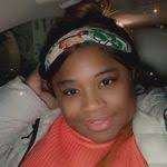 Shana Cottle's Instagram, Twitter & Facebook