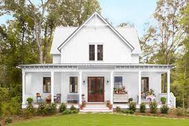 One story farmhouse plans typically feature sprawling floor plans with plenty of comfortable rooms for entertaining, dining and relaxing located that ubiquitous porch, an absolute necessity when it comes to farmhouse design. Step Inside One Of The Prettiest Country Farmhouses We Ve Ever Seen Small Farmhouse Plans Modern Farmhouse Exterior Southern Farmhouse