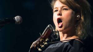 Selah Sue is eigen muziek wel eens zat