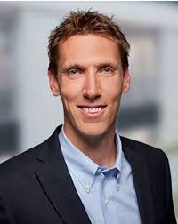 Ryan Millar's Instagram, Twitter & Facebook