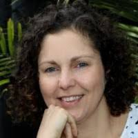 Sarah Minogue's Instagram, Twitter & Facebook