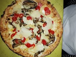 Hafta mücadelesinde napoli ile crotone arasındaki maç 7 gollü düelloya sahne oldu. Pizzeria Spaccanapoli Cosenza Viale Roma 60 Restaurant Reviews Photos Phone Number Tripadvisor